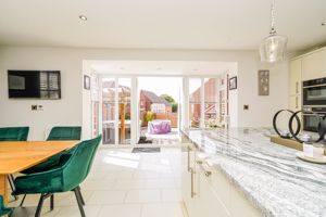 Photo 27- click for photo gallery